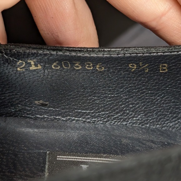 Stuart Weitzman Gorham Black Suede Chunky Block Heel Square Toe Shoe 9.5 Y2K - Picture 6 of 10